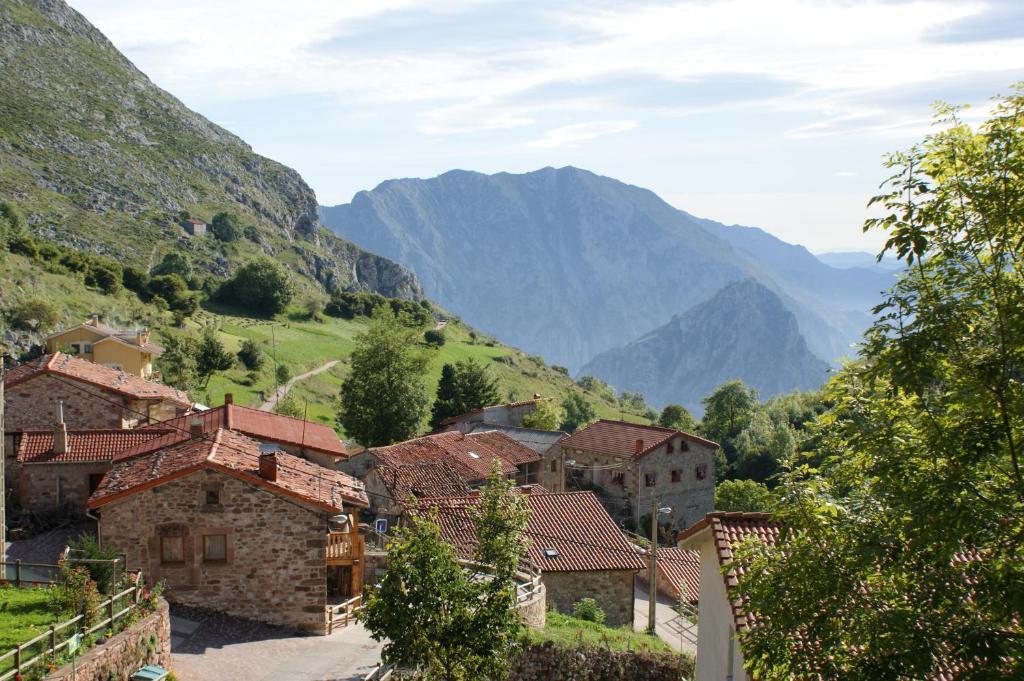 Apartamentos Rurales El Tio Pablo Picos De Europa Tresviso Zimmer foto